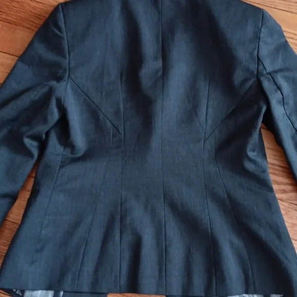Ann Taylor Petites Classic Gray Lightweight Wool-Blend Blazer ■ Size 0P - Picture 8 of 10